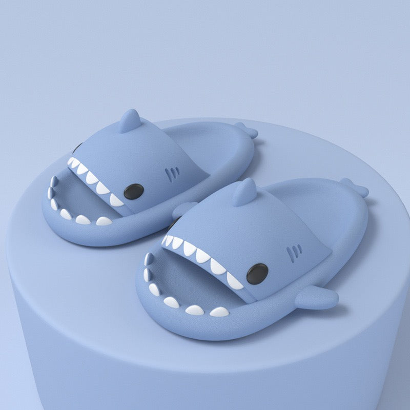 Thick bottomed shark slippers