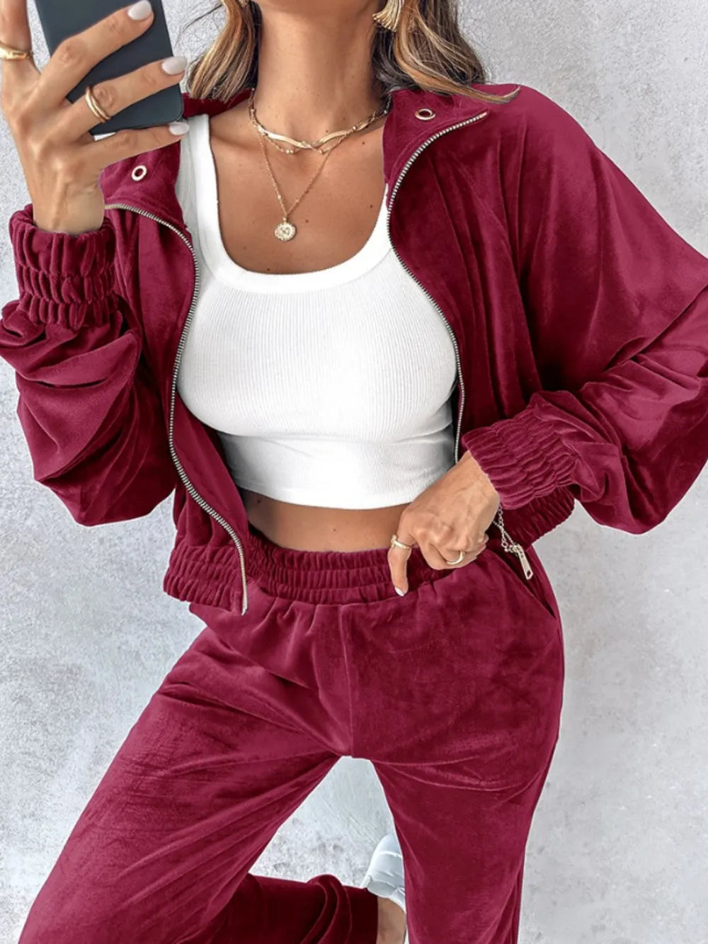 Ensemble brassière zippée à manches longues et jogging