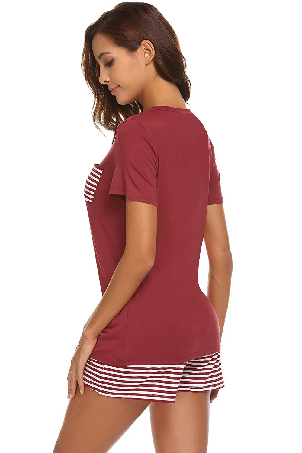 Ensemble de salon short et top à manches courtes rayé