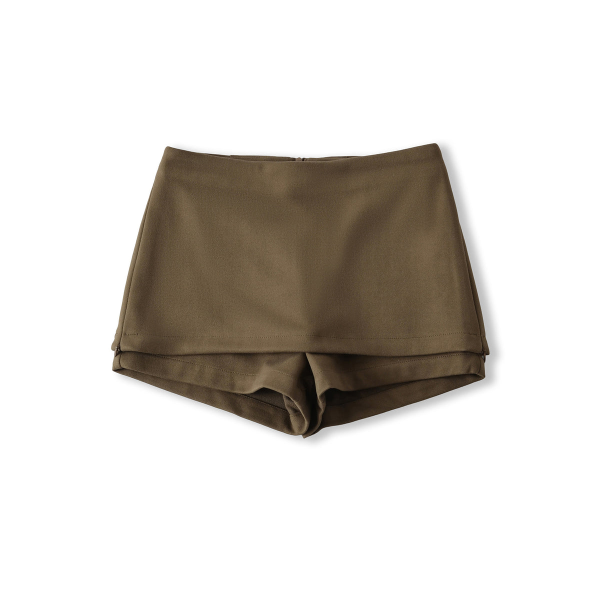 Low waist slim fit shorts for women
