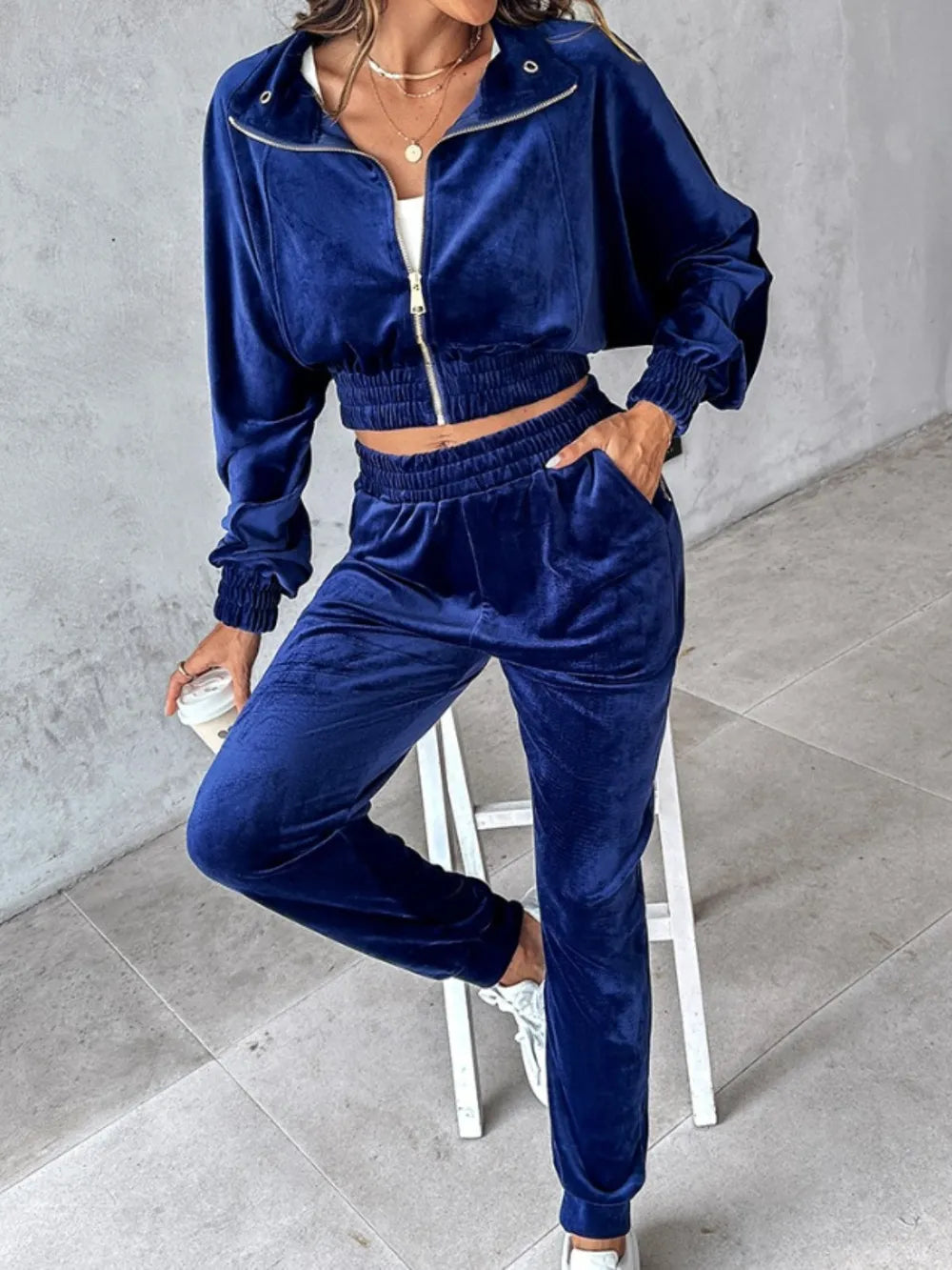 Ensemble brassière zippée à manches longues et jogging