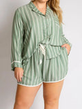 Ensemble de salon haut à manches longues à col rayé et short