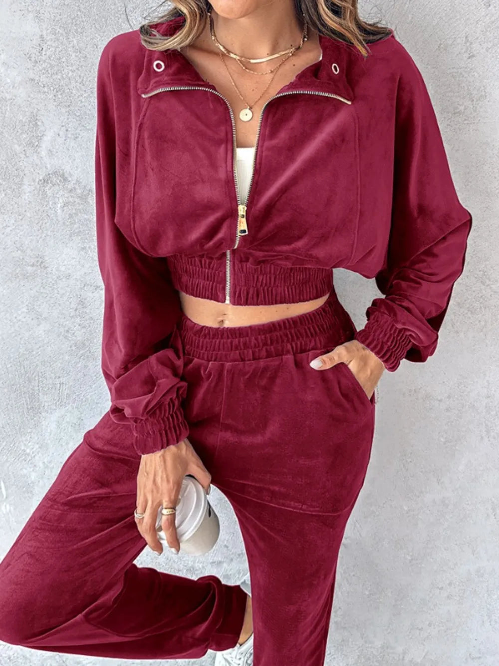 Ensemble brassière zippée à manches longues et jogging