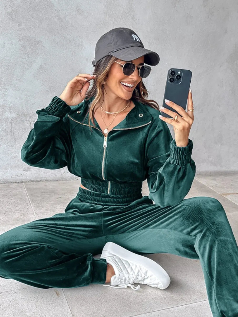 Ensemble brassière zippée à manches longues et jogging